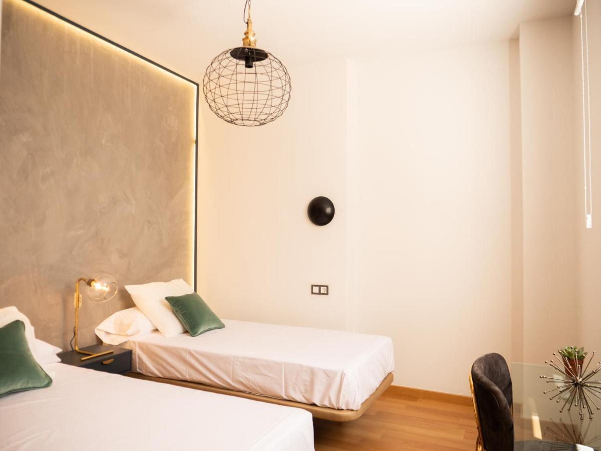 Stylish Apartment In The Heart Of Malaga With Pool Dış mekan fotoğraf