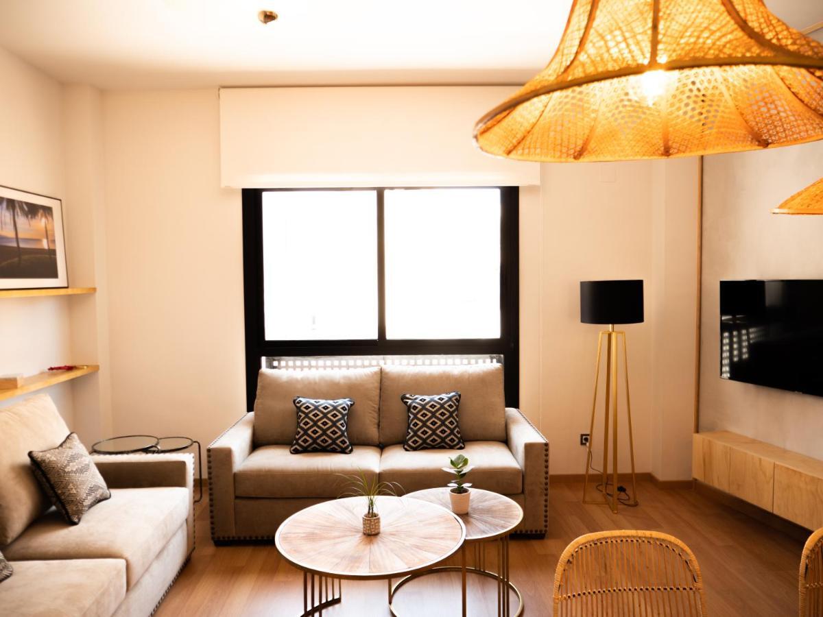 Stylish Apartment In The Heart Of Malaga With Pool Dış mekan fotoğraf