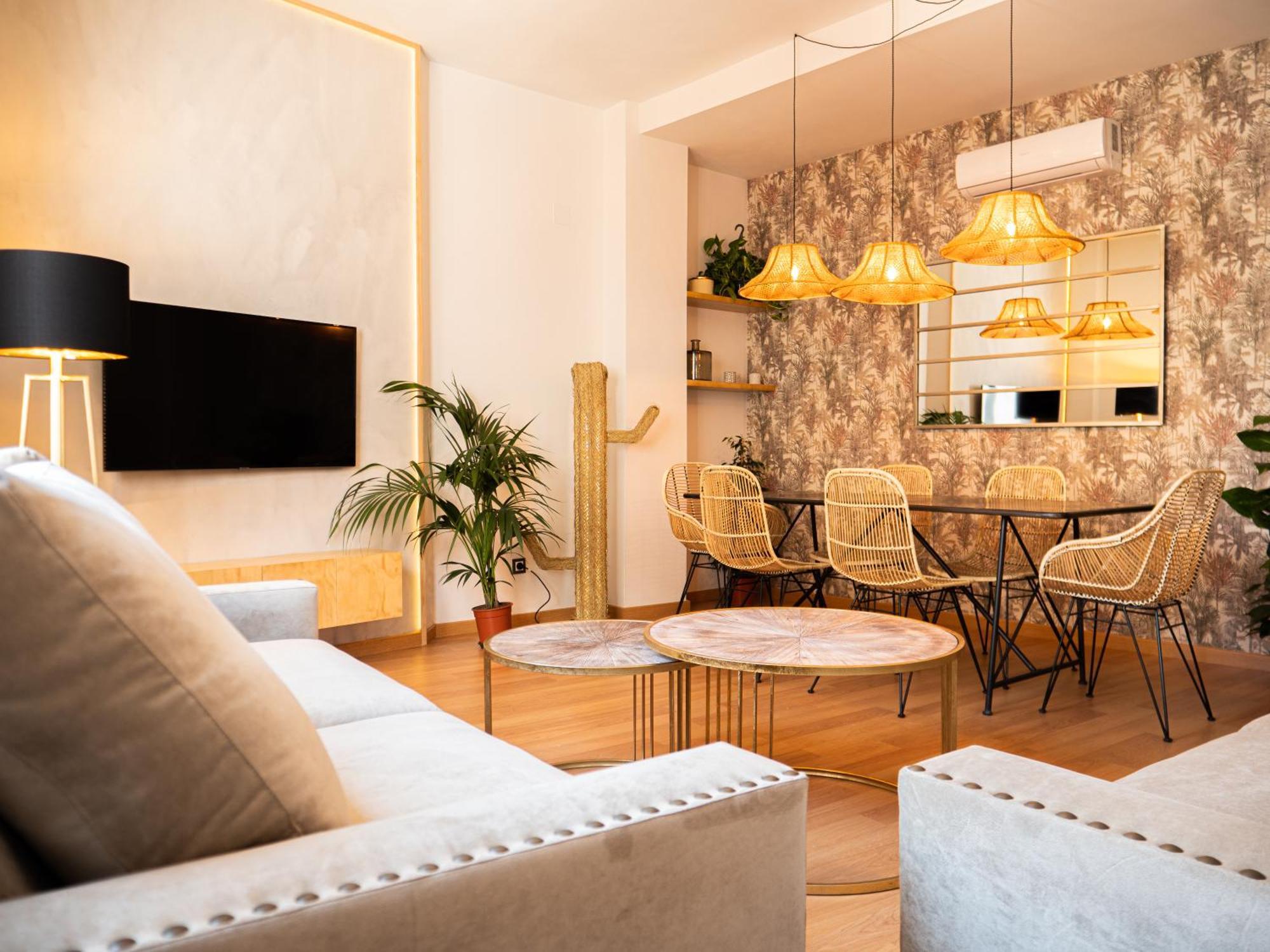 Stylish Apartment In The Heart Of Malaga With Pool Dış mekan fotoğraf